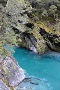 Les eaux limpides des Blue Pools