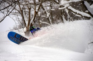 Simon Favez in the powder at Hakuba.